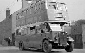 AEC 661T-EEC MCCW (H31/24R) (UK) '1933